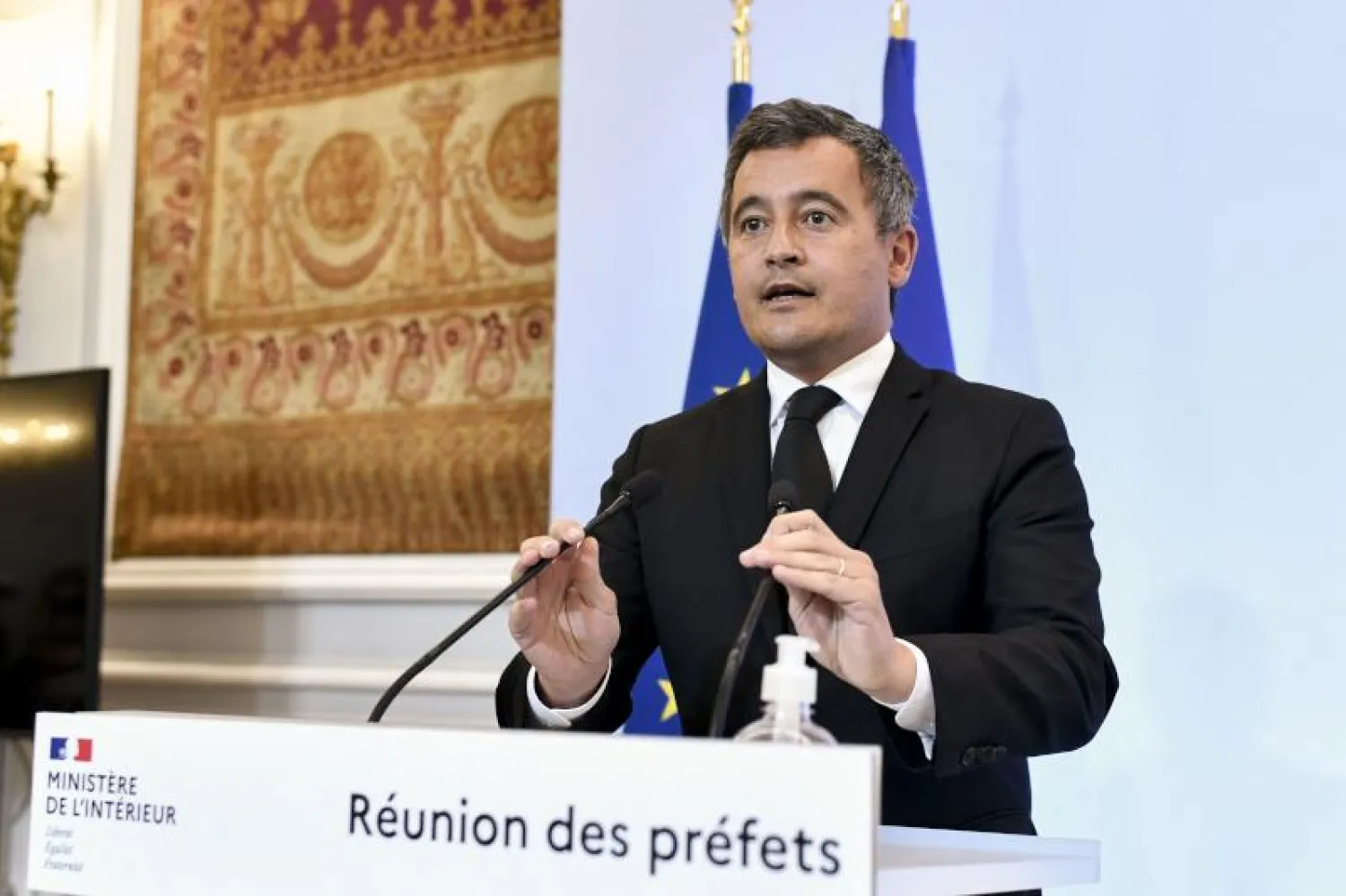 وزير الداخلية الفرنسي جيرالد دارمانان (أ.ف.ب)