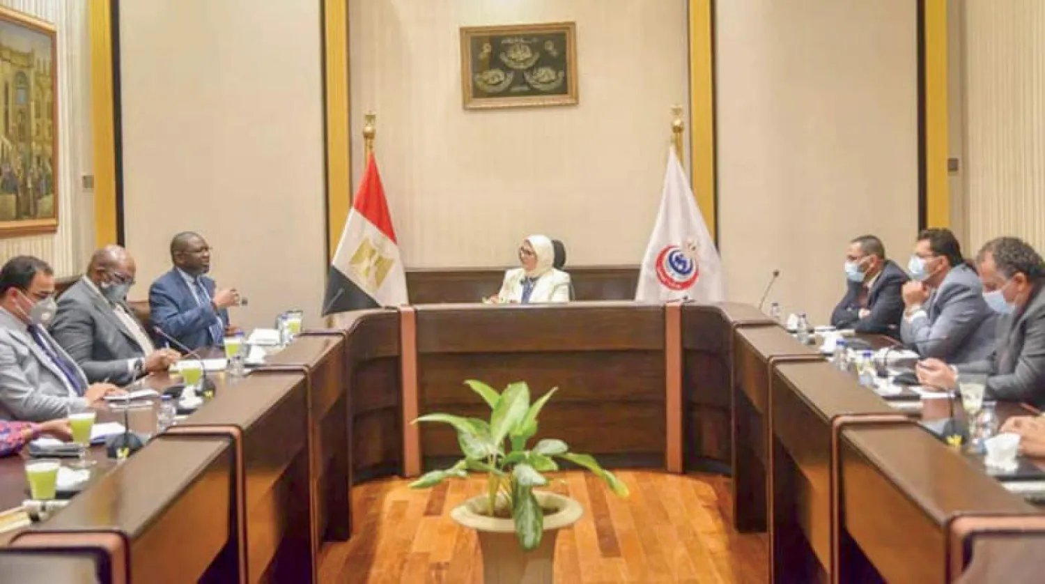 اجتماع وزيرة الصحة مع نائب مدير المركز الأفريقي لمكافحة الأمراض (مجلس الوزراء المصري)