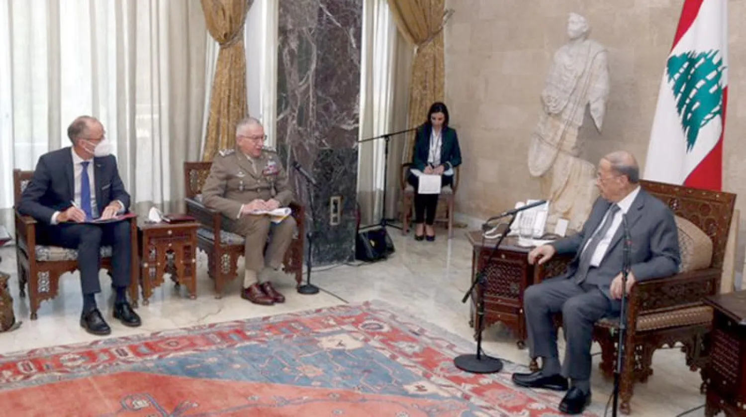 الرئيس ميشال عون مستقبلاً أمس رئيس اللجنة العسكرية في الاتحاد الأوروبي (دالاتي ونهرا)
