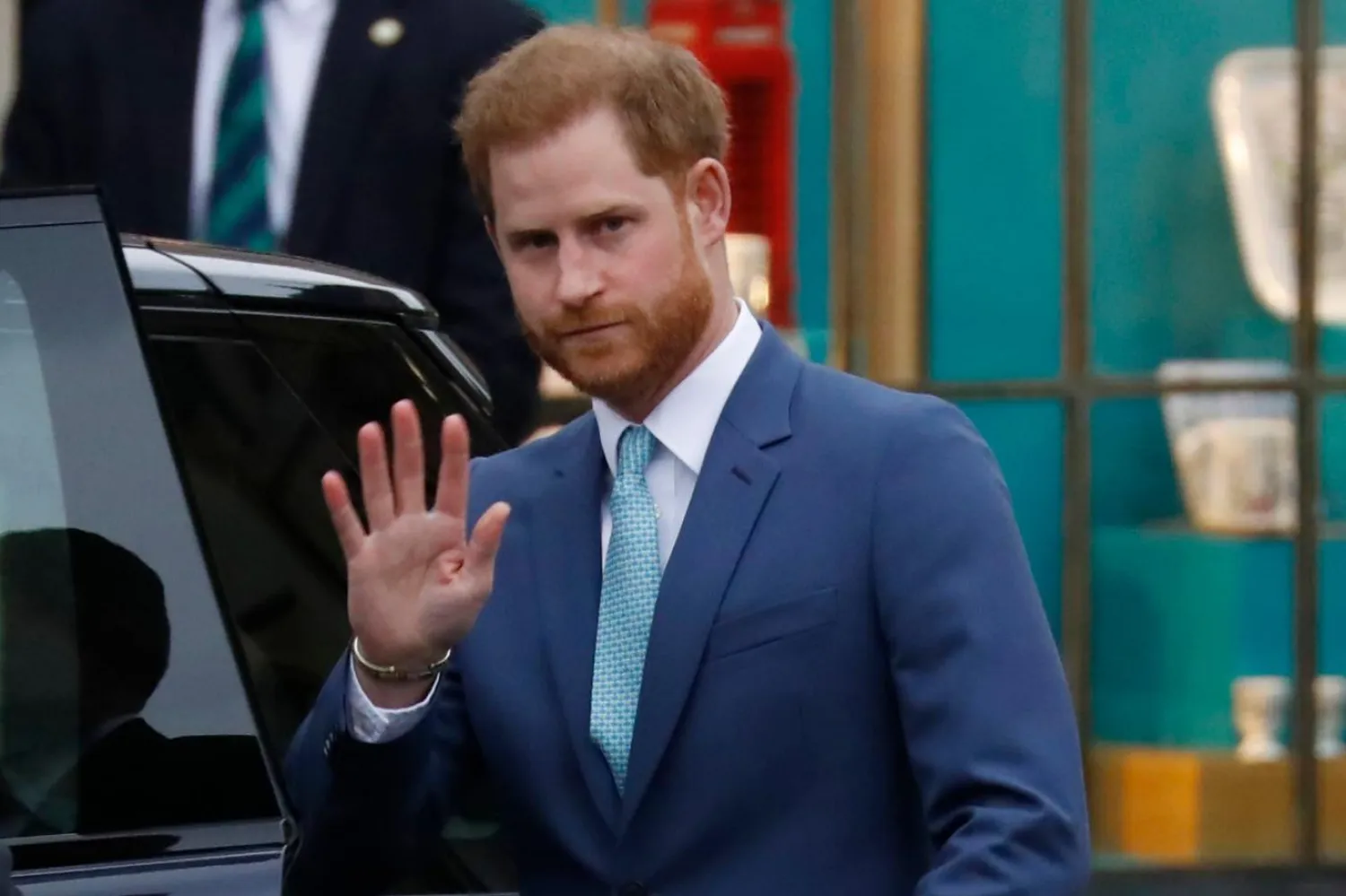 Prens Harry eşi Meghan Markle'la birlikte 19 Şubat 2021'de İngiltere Kraliyet Ailesi'nin çalışan üyeleri olmayı resmi olarak bırakmıştı (AFP)