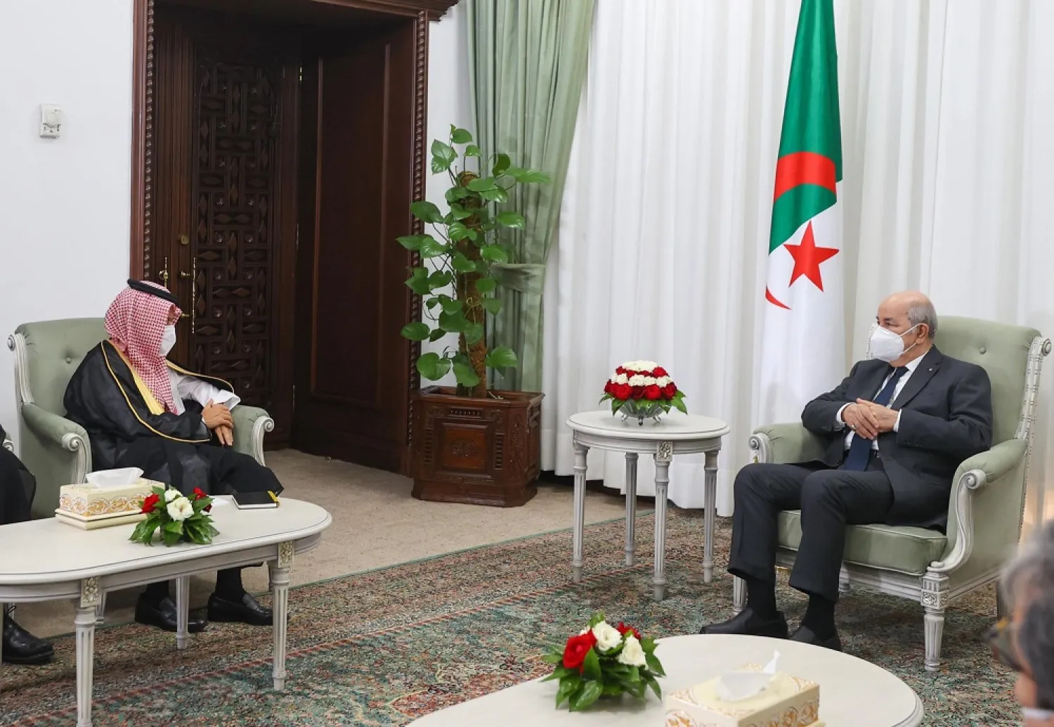 Tebboune receives Prince Faisal in Algiers. (SPA)