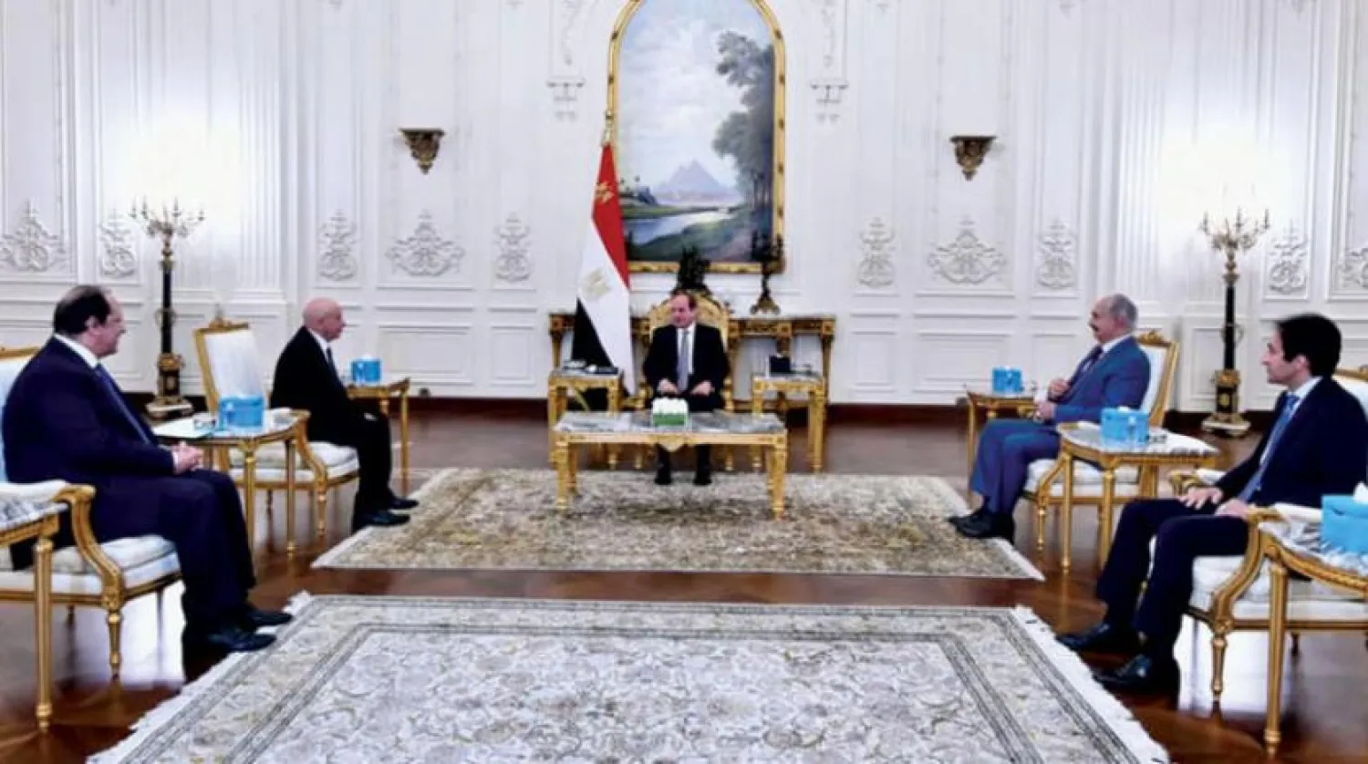 Mısır Cumhurbaşkanı Abdulfettah Sisi, Libya Temsilciler Meclisi Başkanı Akile Salih ve Libya Ulusal Ordusu Komutanı Halife Hafter’i dün Kahire'de kabul etti (Mısır Cumhurbaşkanlığı)