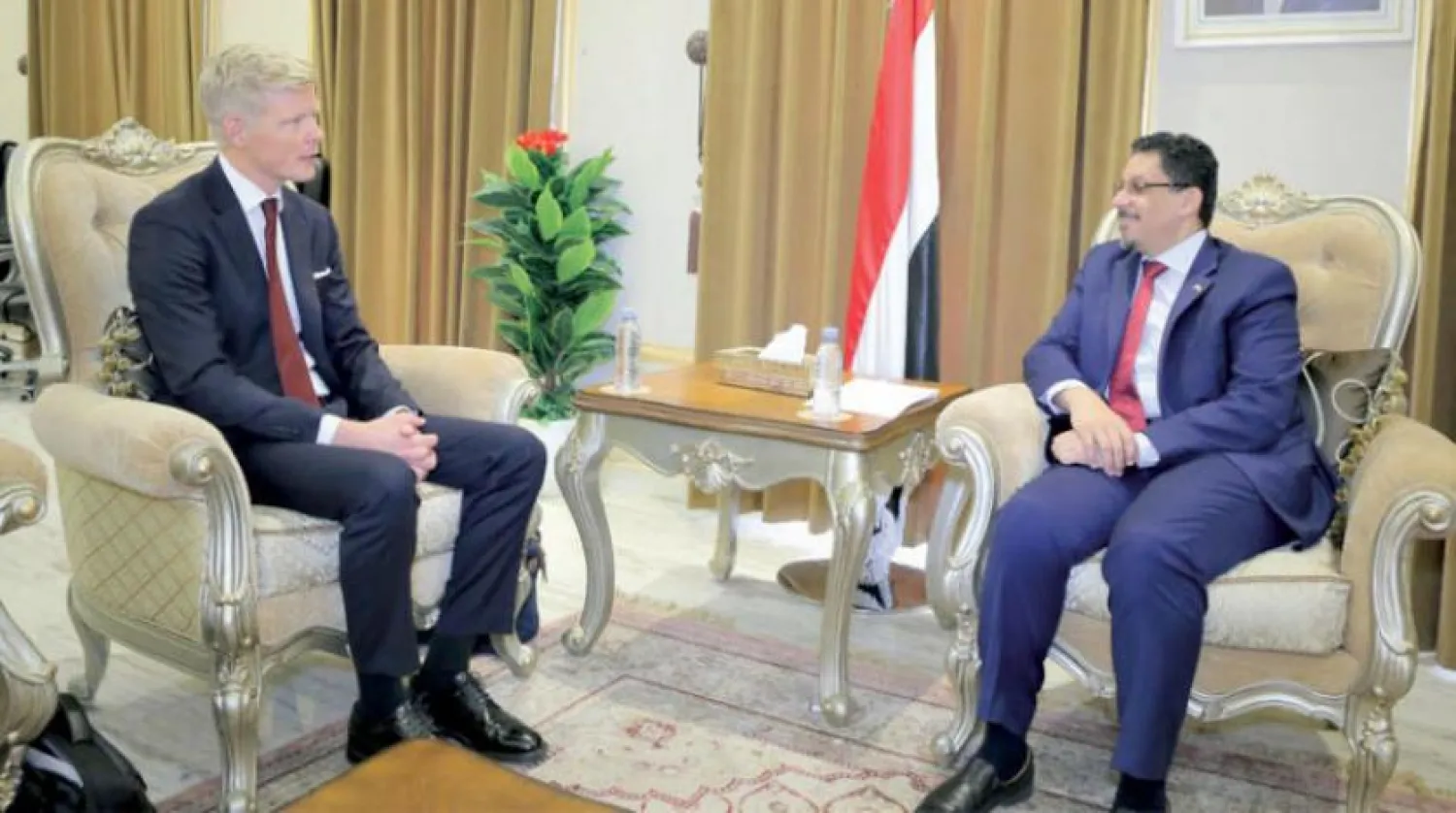 Yemen Dışişleri Bakanı Mübarek dün Riyad'da BM Yemen Özel Temsilcisi Grundberg (solda) ile bir araya geldi. (SABA)