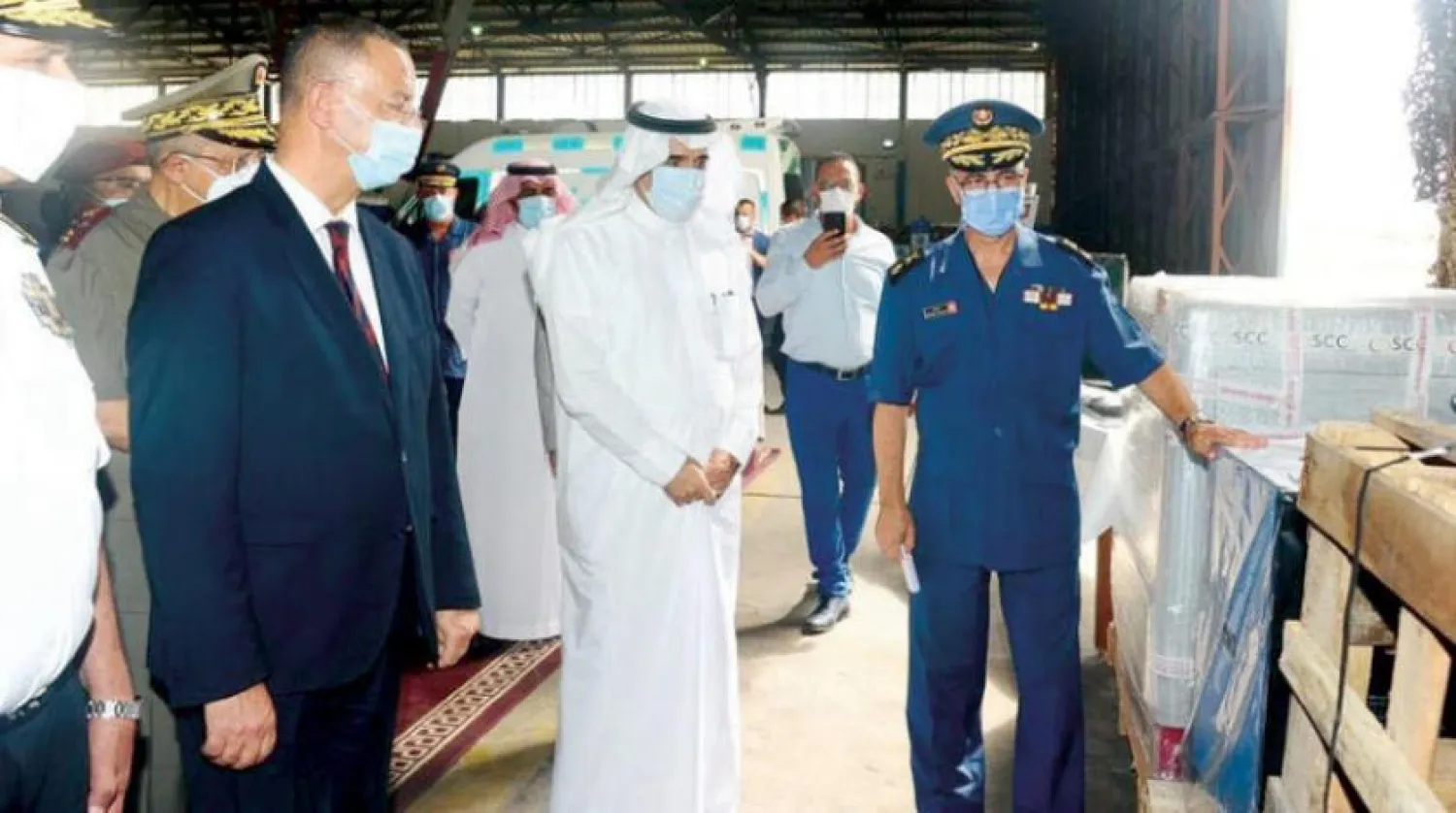 Suudi Arabistan’ın gönderdiği tıbbi yardım dün Tunuslu yetkililere teslim edildi (Tunus'taki Suudi Büyükelçiliği)
