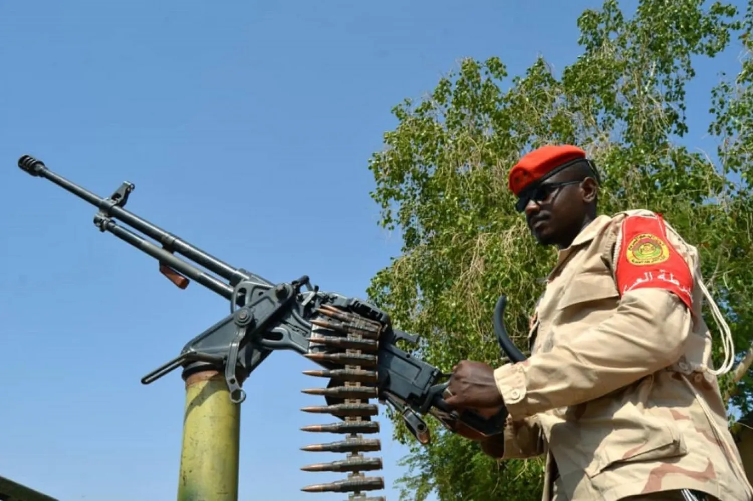 Sudan ordusu, Askeri Geçiş Konseyi Başkanlığını kaybetmesinin, nüfuzunu zayıflatacağını düşünüyor (Independent Arabia - Hasan Hamid)