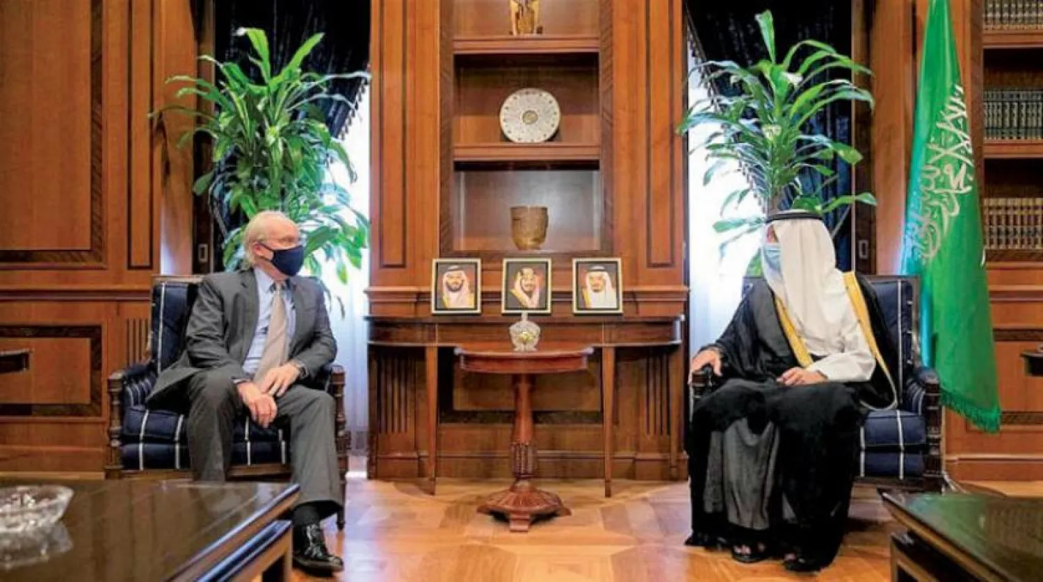 Jubeir and Lenderking meet in Riyadh. (SPA)