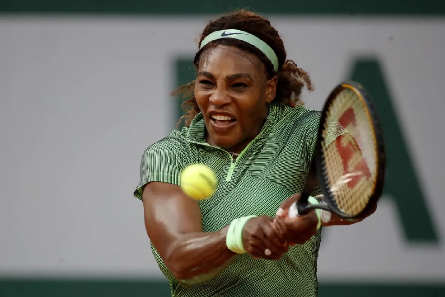 Tennis - French Open - Roland Garros, Paris, France - June 2, 2021 Serena Williams of the US in action during her second round match against Romania's Mihaela Buzarnescu. REUTERS/Sarah Meyssonnier