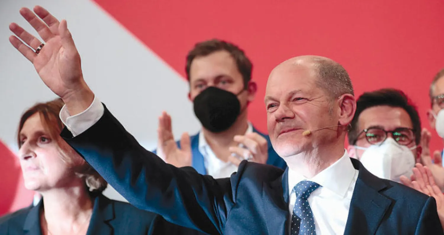 رأى زعيم الاشتراكيين شولتز أن على المحافظين أن ينضموا إلى صفوف المعارضة بعد حلولهم في المرتبة الثانية (رويترز)