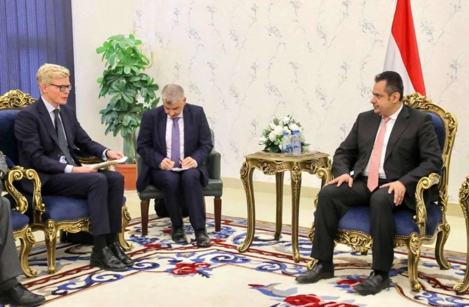 The Yemeni Prime Minister during his meeting with the UN envoy to Yemen in Aden on Tuesday, October 5, 2021. (Twitter) 
