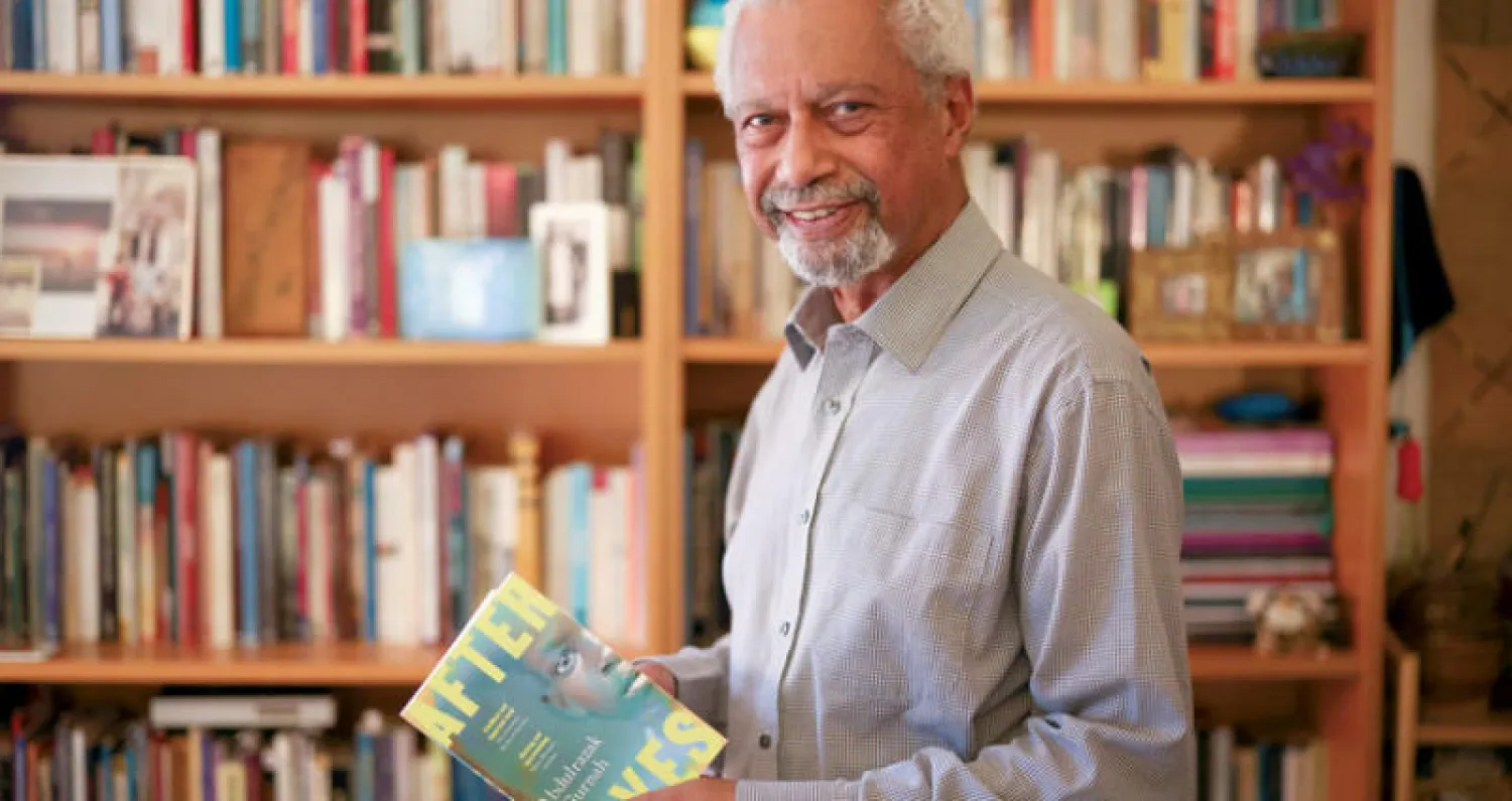 عبد الرزاق غورناه (رويترز)