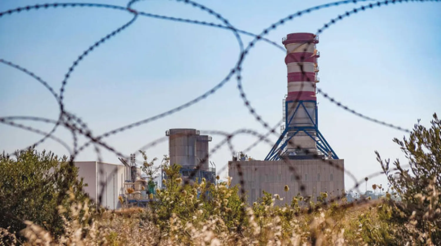 الجيش اللبناني قدم مخزونا من المحروقات لمعامل الكهرباء يكفي لثلاثة أيام