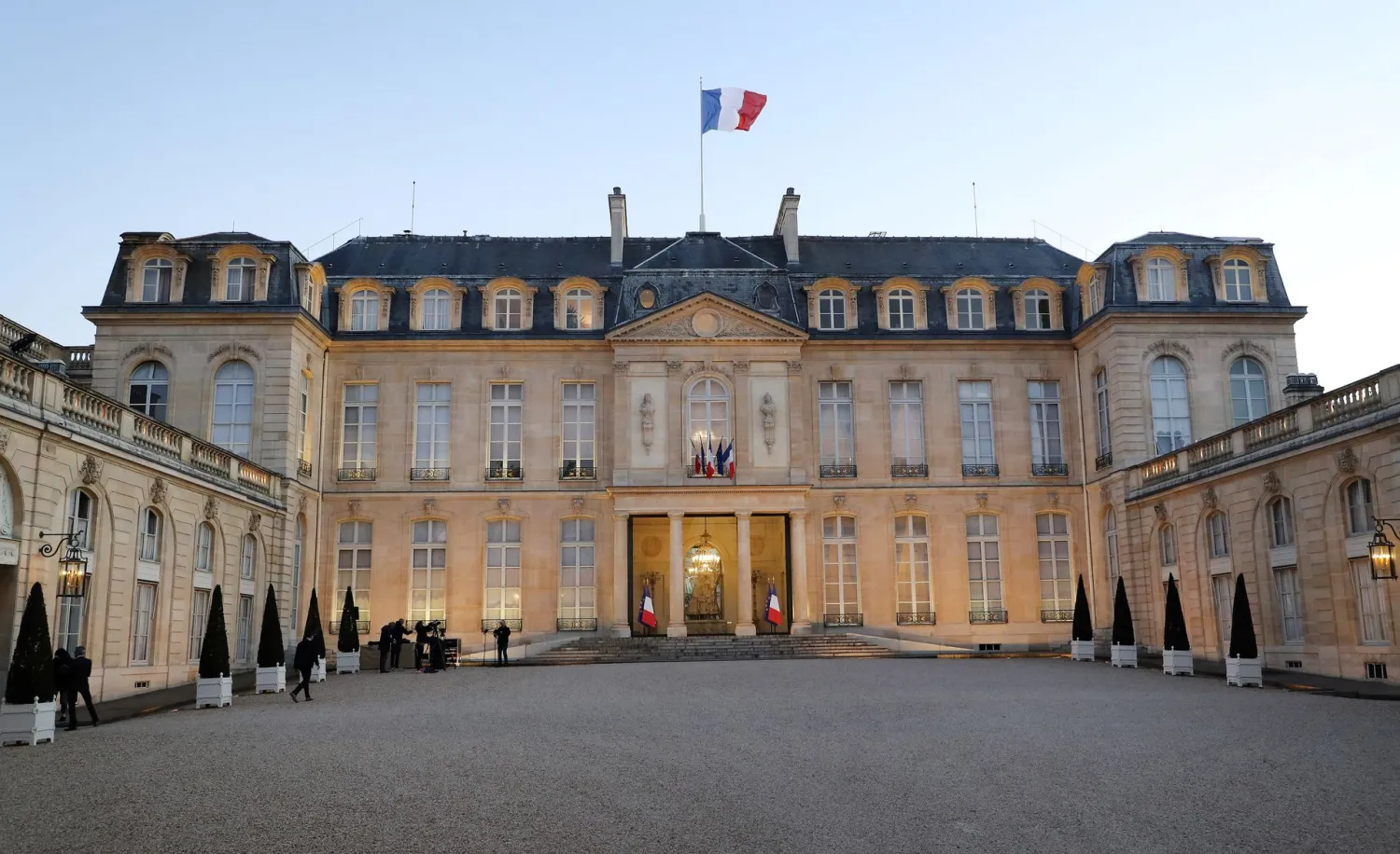 A general view of the Elysee Palace, in Paris, France March 24, 2020. Ludovic Marin/Pool via REUTERS/File Photo