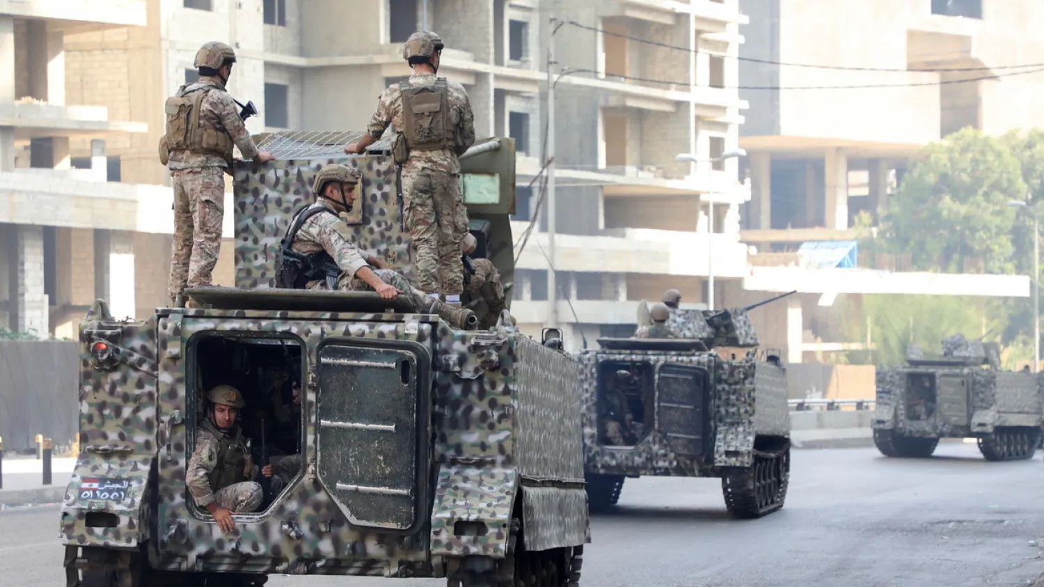 Army soldiers patrol after gunfire erupted, in Beirut, Lebanon October 14, 2021. REUTERS/Mohamed Azakir