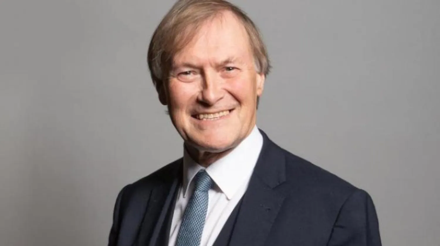 النائب البريطاني المحافظ ديفيد أميس (أ.ف.ب)