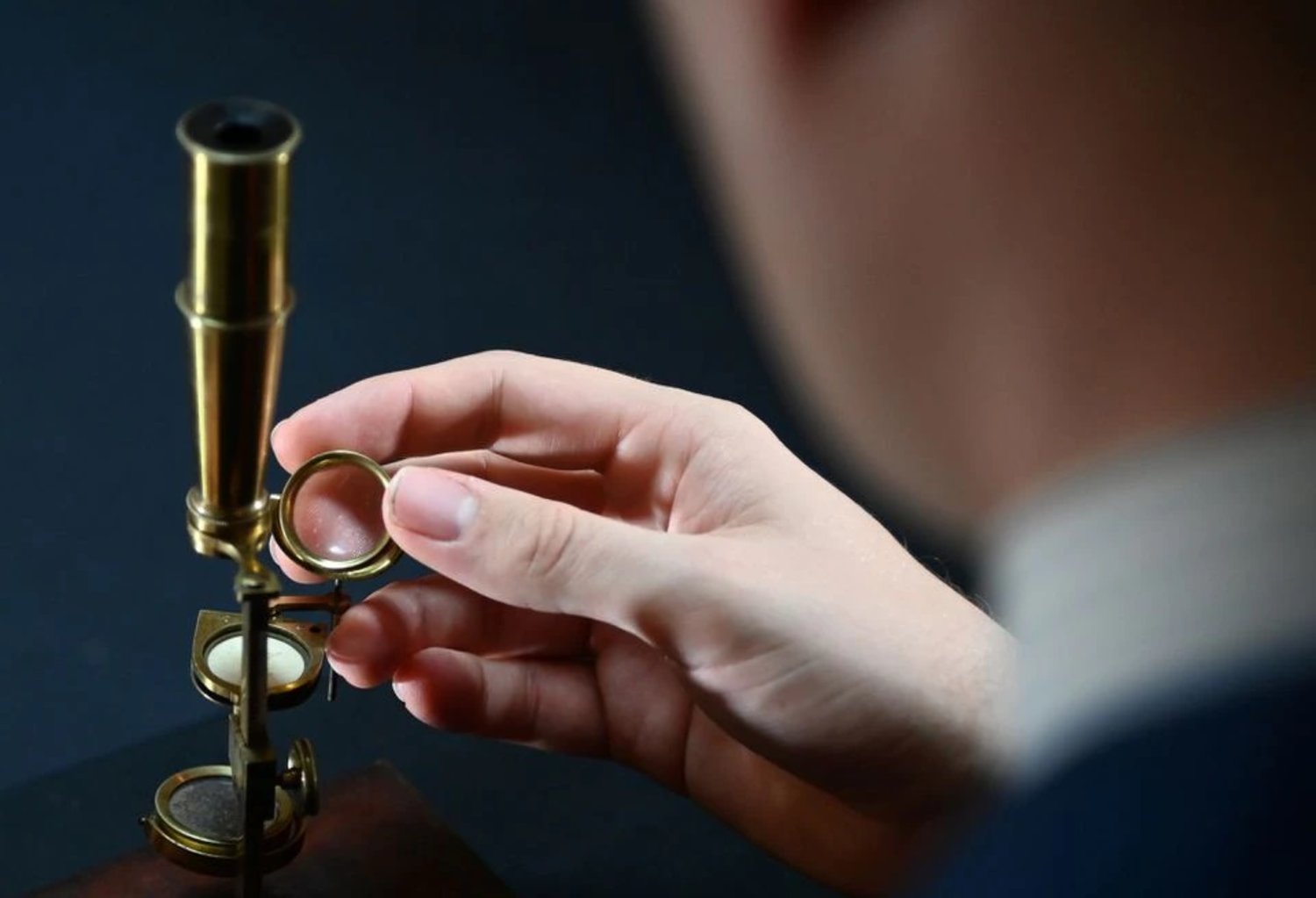 Darwin Family Microscope to Be Sold at Auction