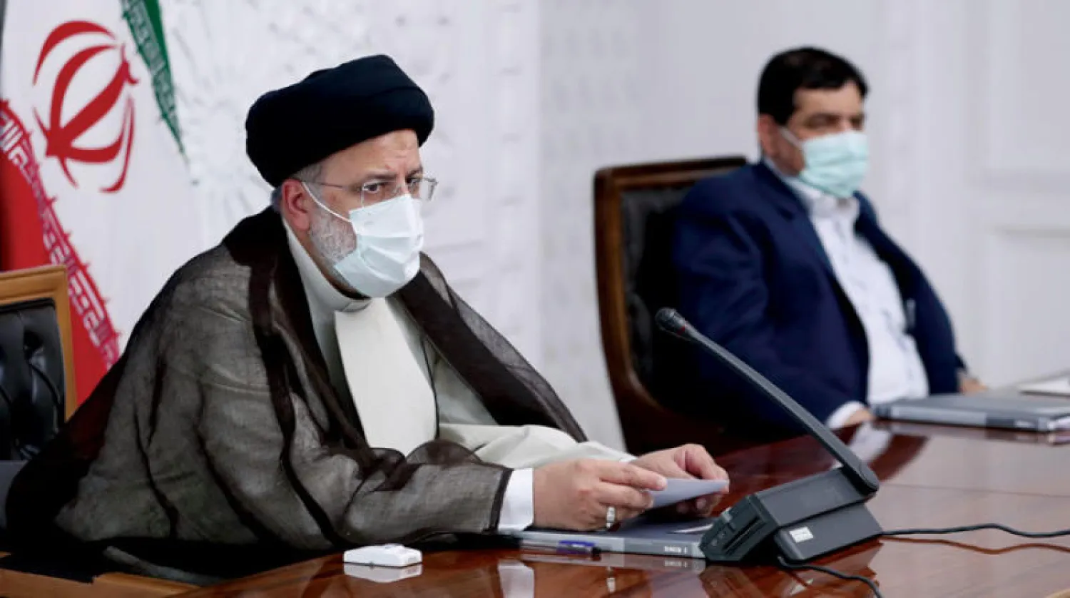 الرئيس الإيراني إبراهيم رئيسي يترأس اجتماعاً لمجلس التنسيق الاقتصادي أمس (د.ب.أ)