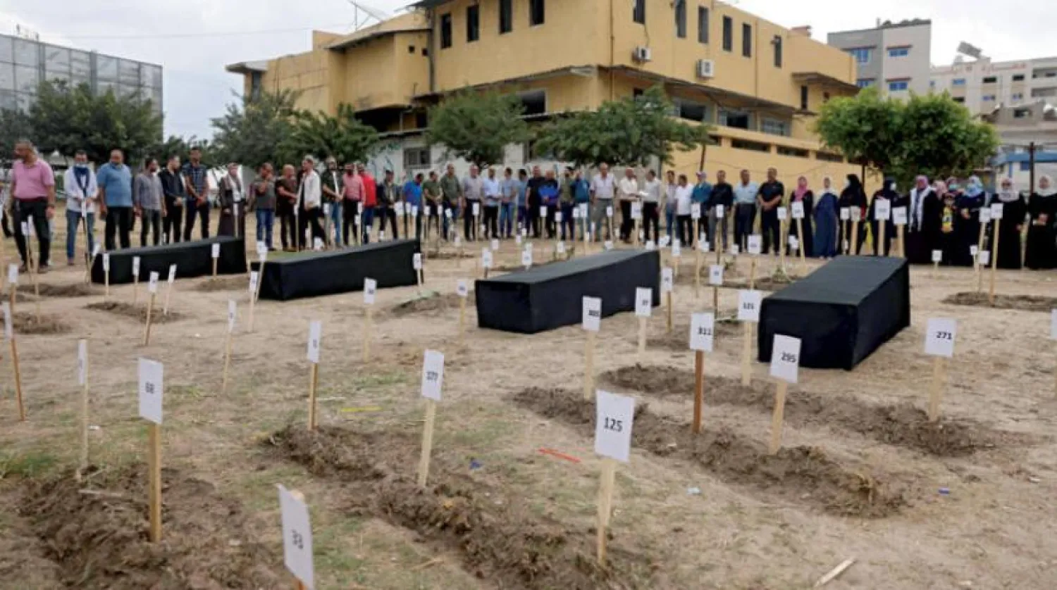 A symbolic stand in Gaza to demand that Israel returns bodies of deceased Palestinian prisoners. (AFP) 