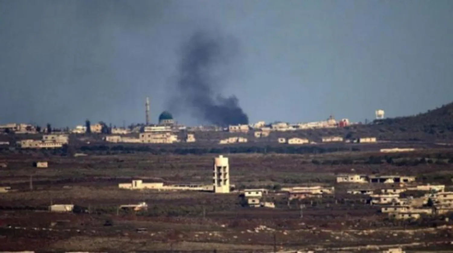 دخان يتصاعد في سماء محافظة القنيطرة (أرشيفية - رويترز)