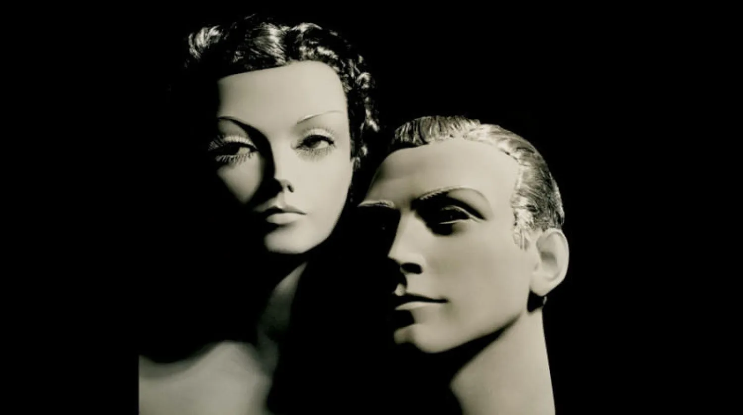 وجهان مزدوجان لجان كولاس