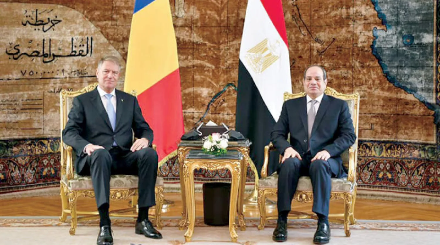 الرئيس المصري لدى استقباله نظيره الروماني في القاهرة (الرئاسة المصرية)