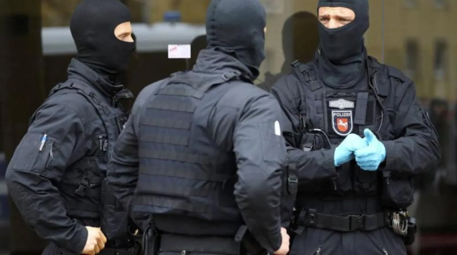 Alman polisi (Reuters-Arşiv)