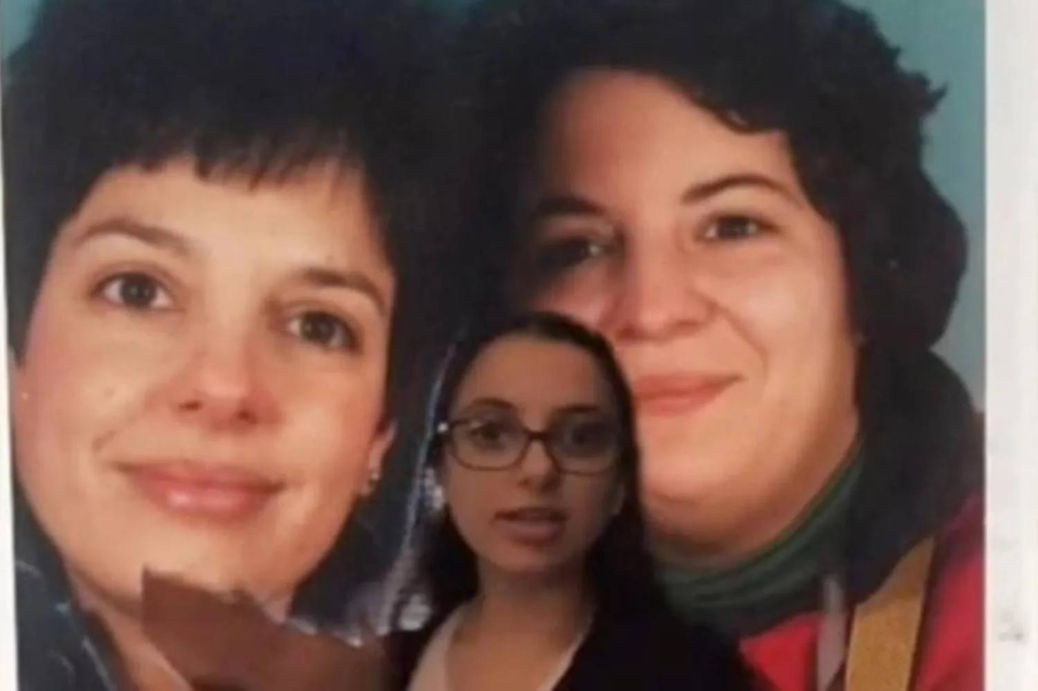New Jersey'de yaşayan TikTok kullanıcısı Izzy, devasa ailesinden haberdar olunca şoke olduğunu söyledi (TikTok/izzyvn_98)


