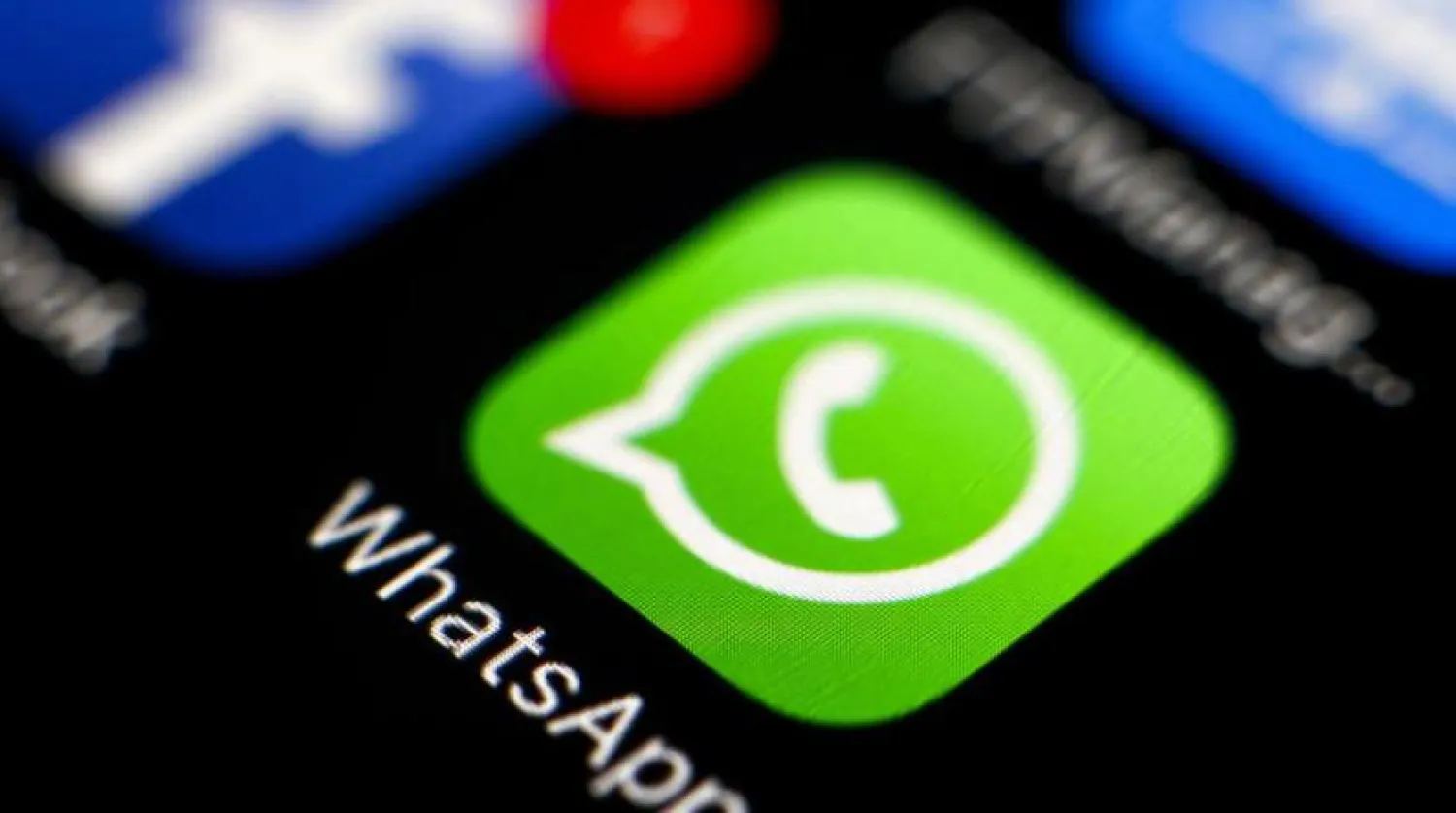Akıllı telefondaki WhatsApp uygulama simgesi (EPA)