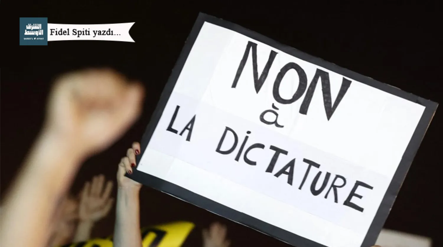 Halkın kayıtsızlığı, demokrasilerin diktatörlüğe dönüşmesine yol açabilir (AFP)