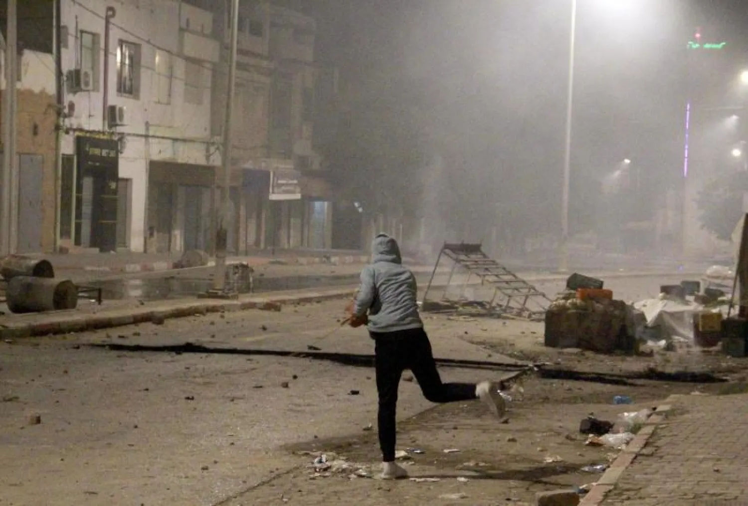 جانب من الاحتجاجات في تونس (أ.ف.ب)