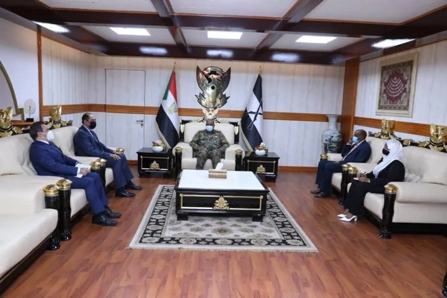 Arab League delegation meeting with Army chief Abdulfattah al-Burhan (SUNA)
