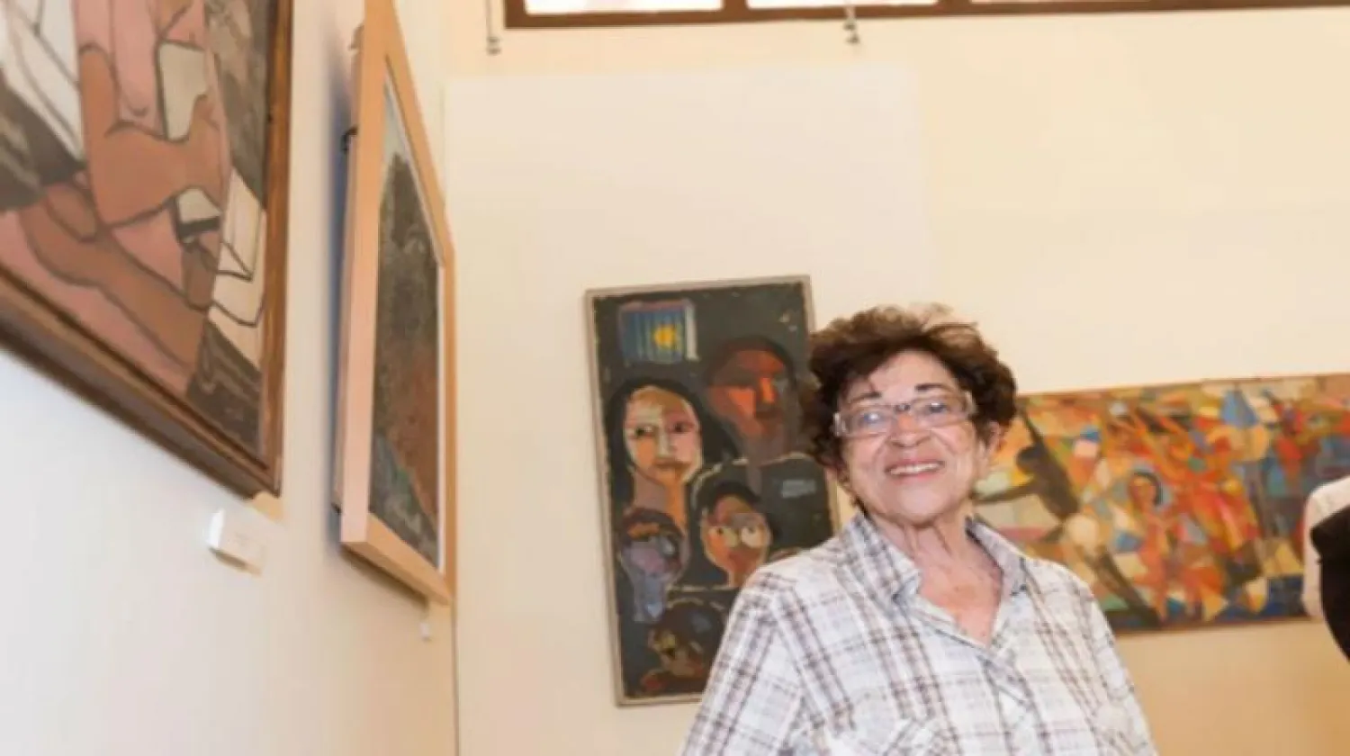 الفنانة التشكيلية المصرية الرائدة جاذبية سري (وسائل إعلام مصرية)