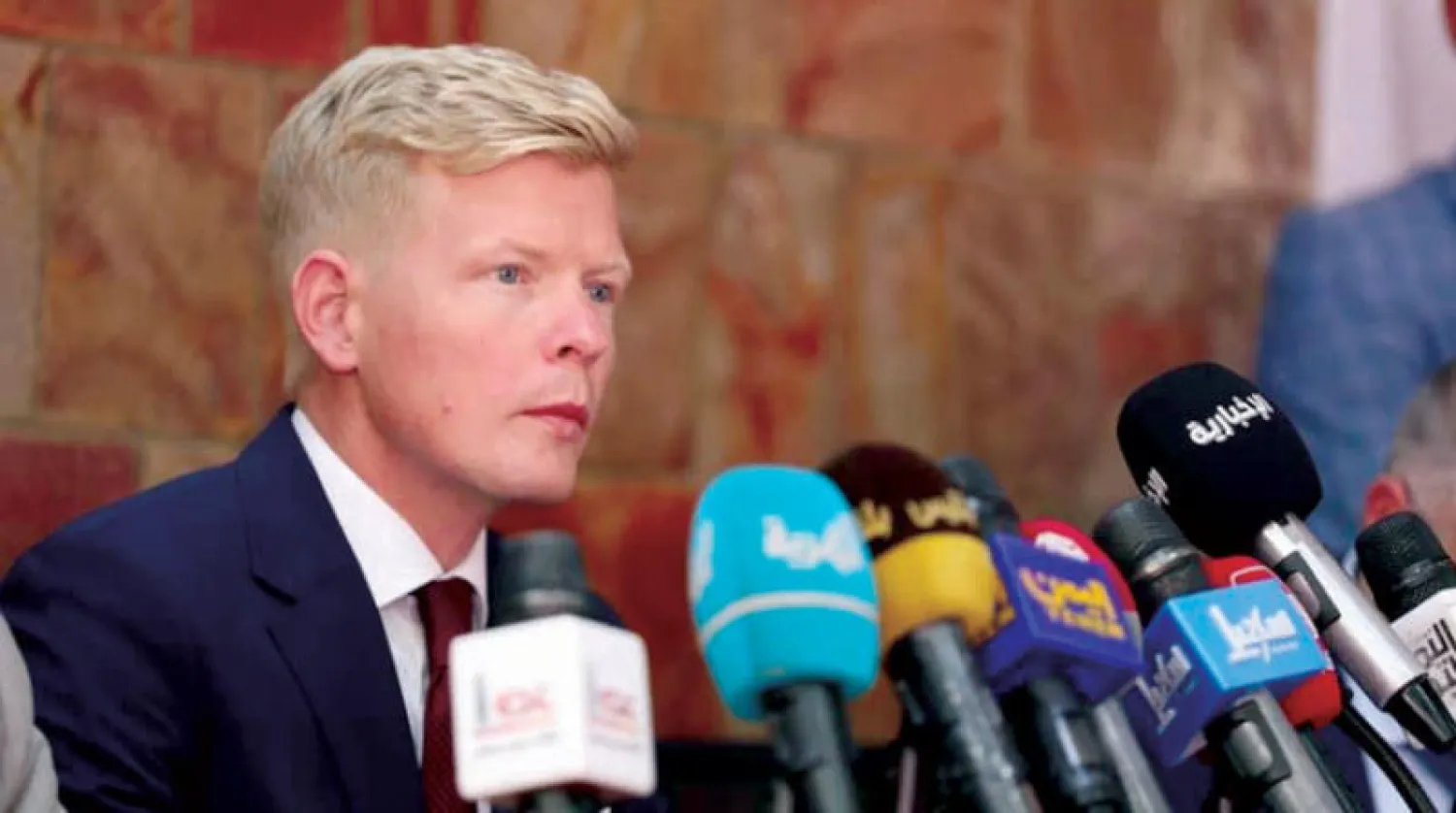 المبعوث الأممي إلى اليمن لدى إدلائه بتصريحات إعلامية في تعز (الأمم المتحدة)