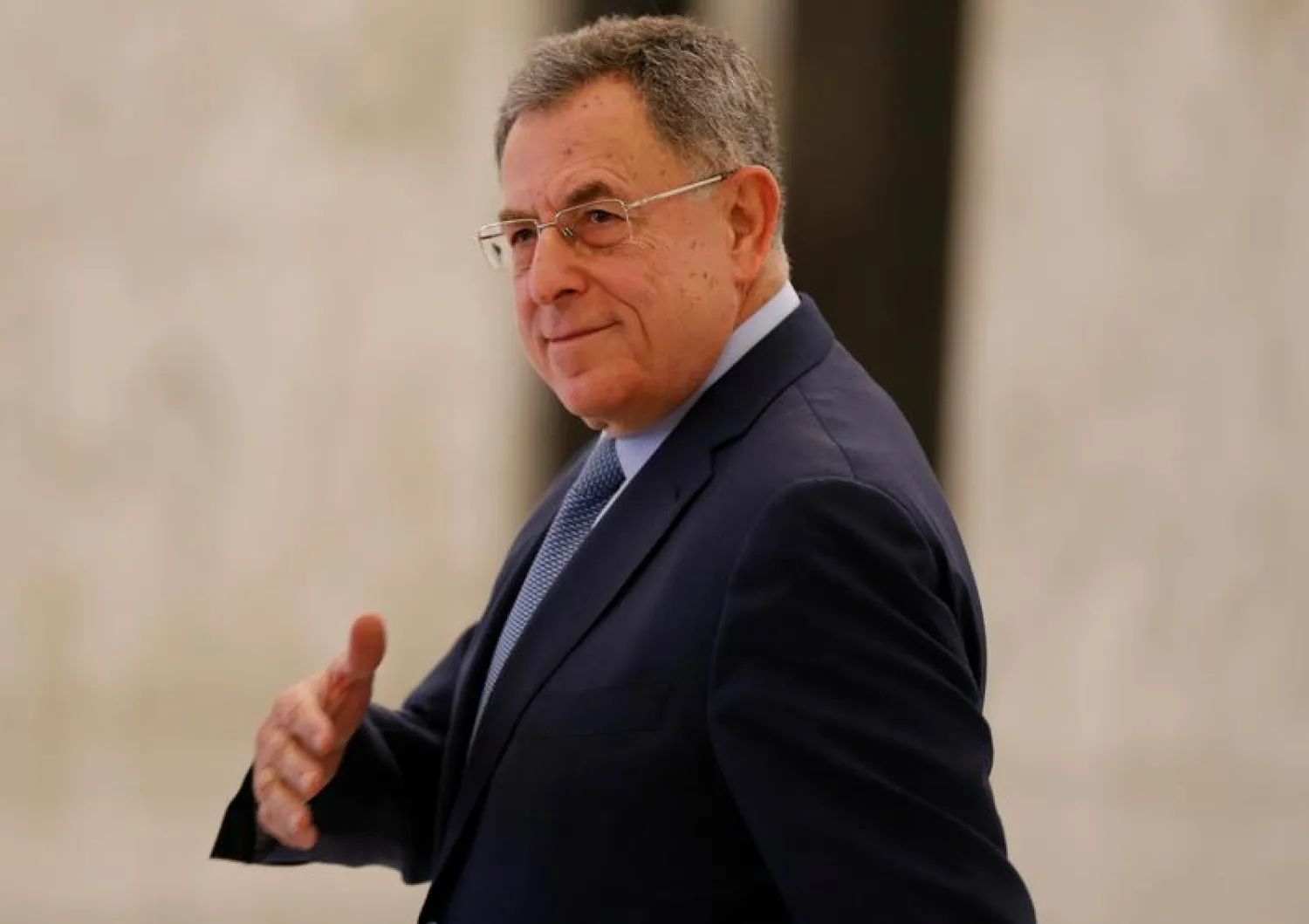  Former Lebanese Prime Minister Fouad Siniora gestures at the presidential palace in Baabda, Lebanon, November 7, 2017. REUTERS/Mohamed Azakir