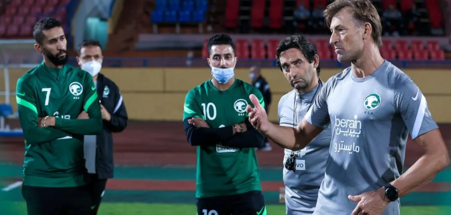 جانب من تدريبات المنتخب السعودي (الشرق الأوسط)