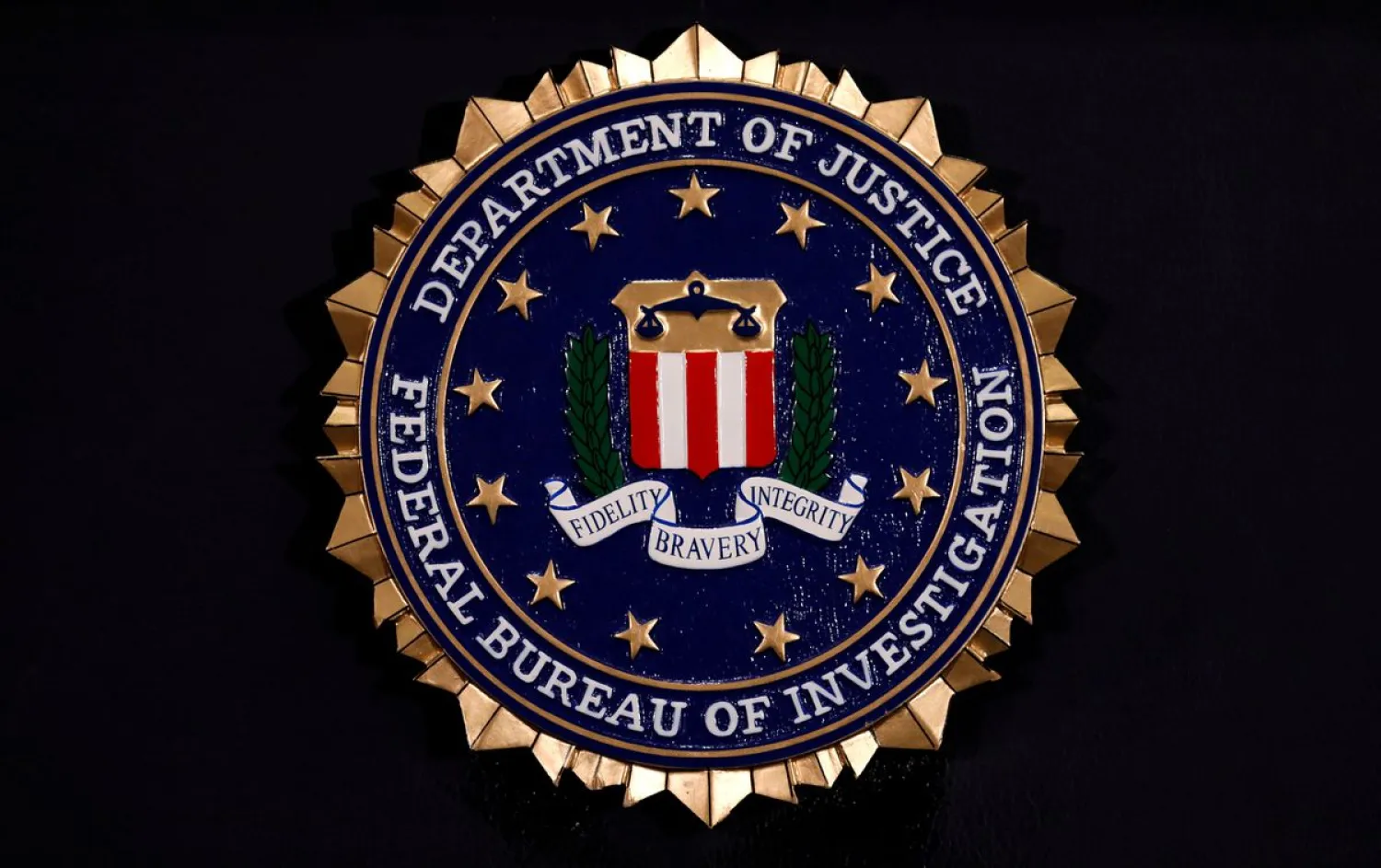 The Federal Bureau of Investigation seal at FBI headquarters in Washington, US REUTERS/Yuri Gripas