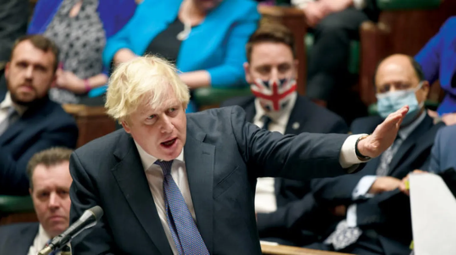 رئيس الوزراء البريطاني بوريس جونسون يتحدث في مجلس العموم أول من أمس (د.ب.أ)