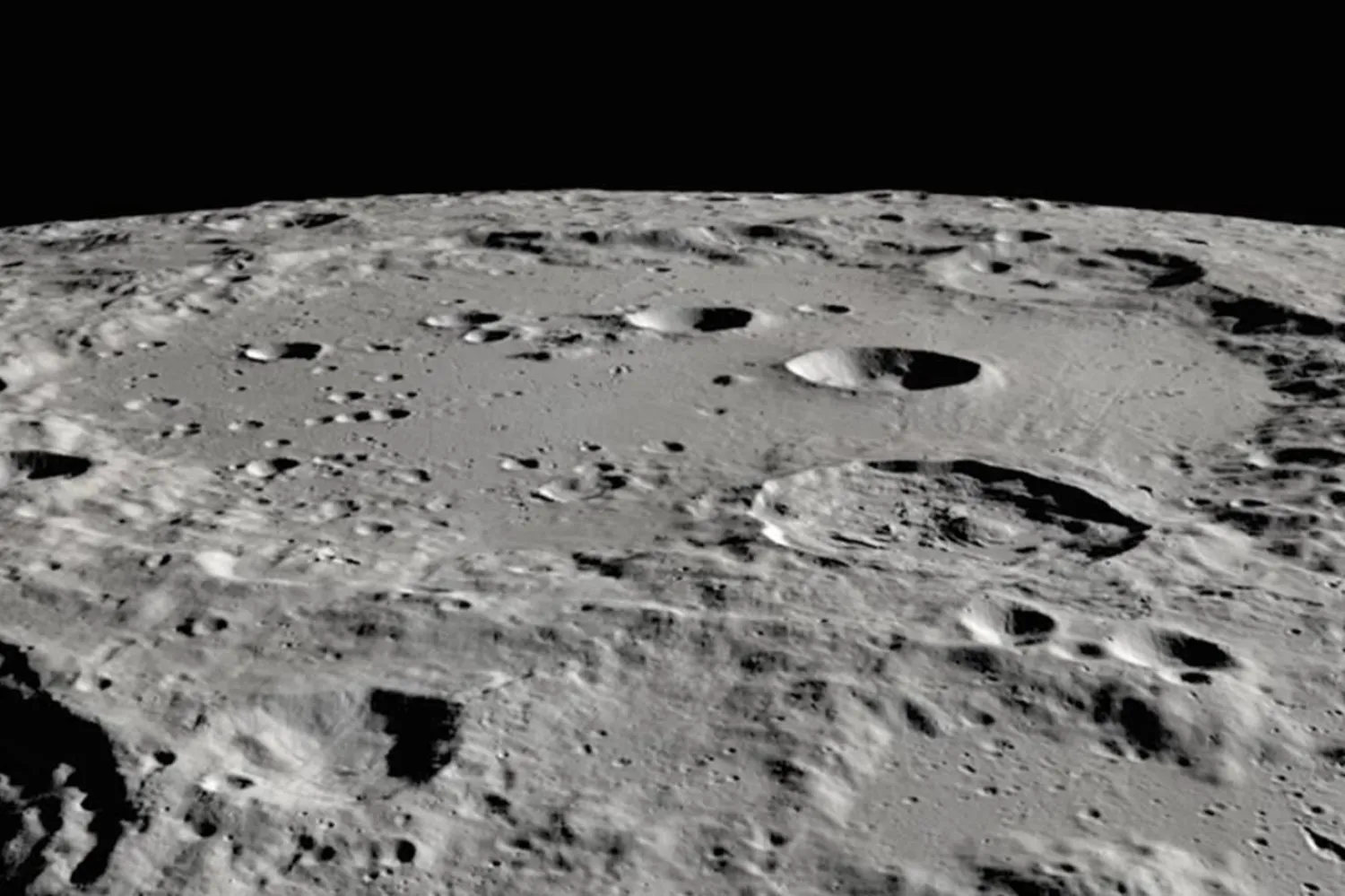 NASA, Artemis görevi kapsamında insanları en erken 2025'te Ay'a indirmeyi hedefliyor (NASA)

