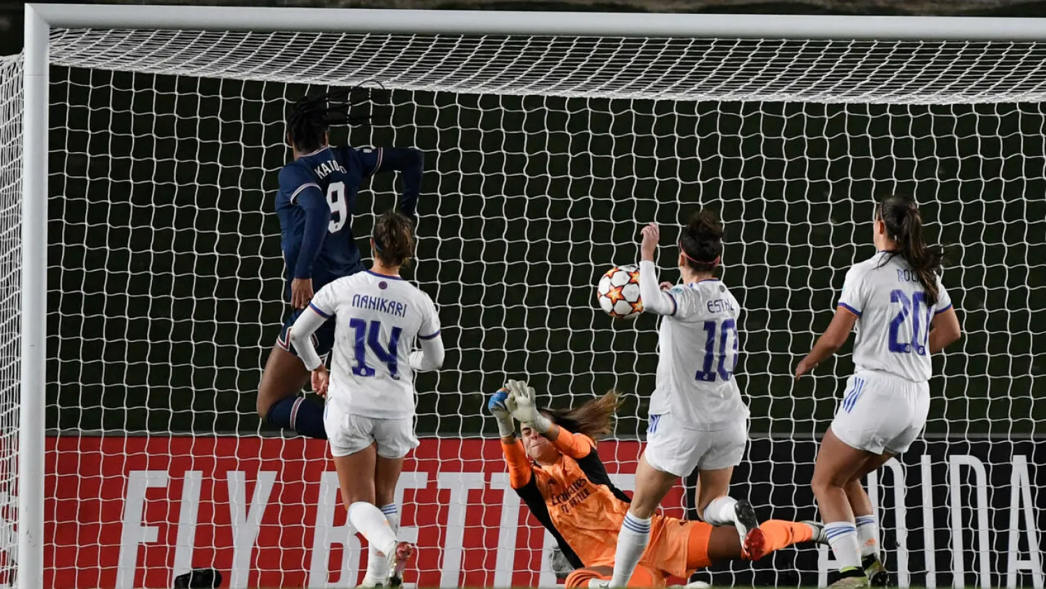Marie-Antoinette Katoto (L) scores the opener for PSG against Real Madrid. PIERRE-PHILIPPE MARCOU AFP
