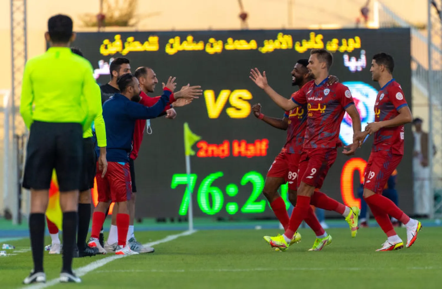 فرحة ميتشيل تي فريدي بهدفه في شباك الأهلي (تصوير: علي خمج)