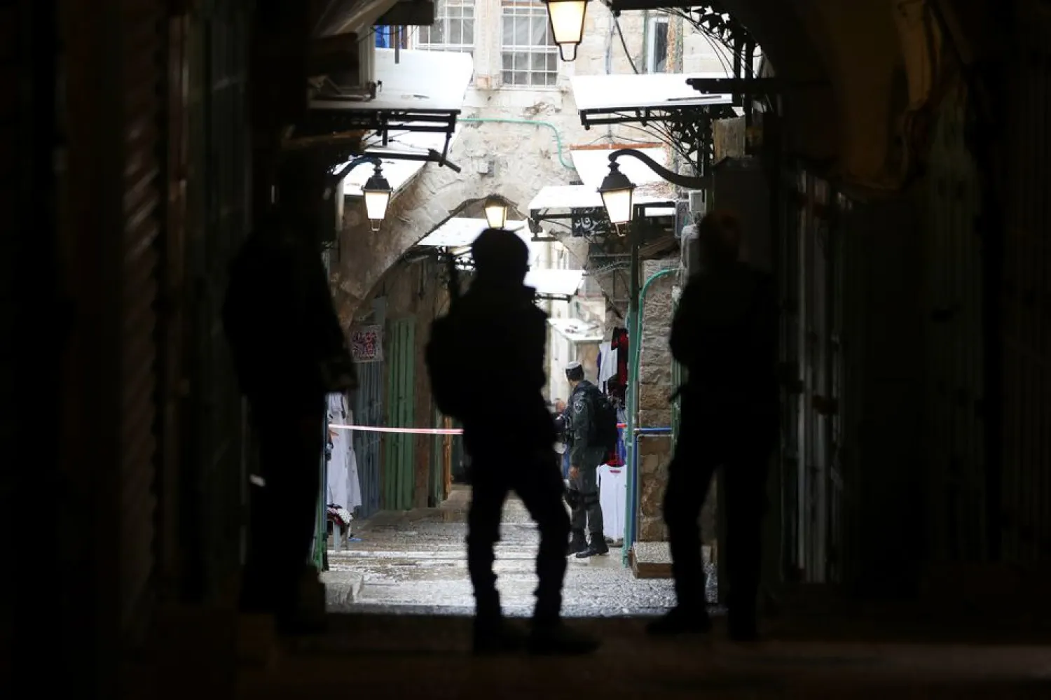 Israeli security personnel secure the scene following an incident in Jerusalem's Old City November 21, 2021. (Reuters)