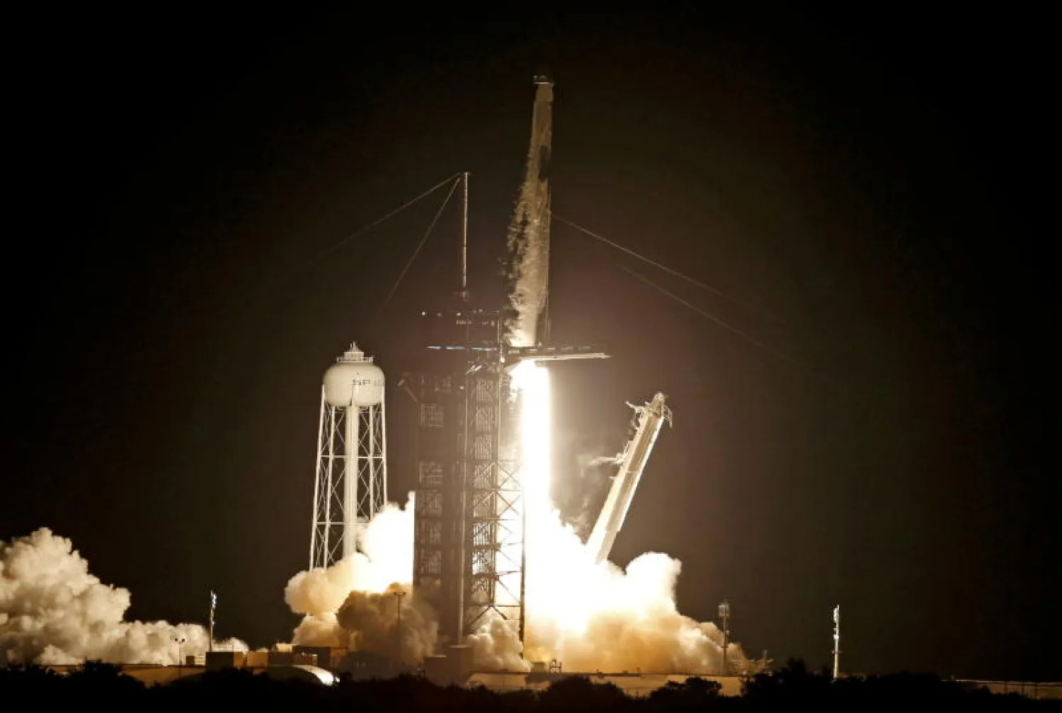 المهمة البالغة تكلفتها 330 مليون دولار قد تقدم رؤى حول كيفية حماية الأرض من أي كويكب يقترب (أرشيفية-رويترز)