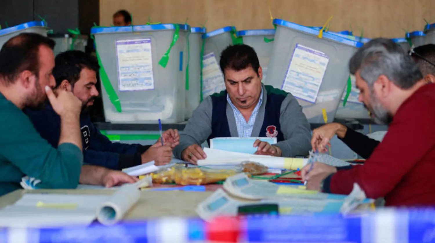 مفوضية الانتخابات تعلن تطابق الفرز اليدوي مع الإلكتروني (أ.ف.ب)