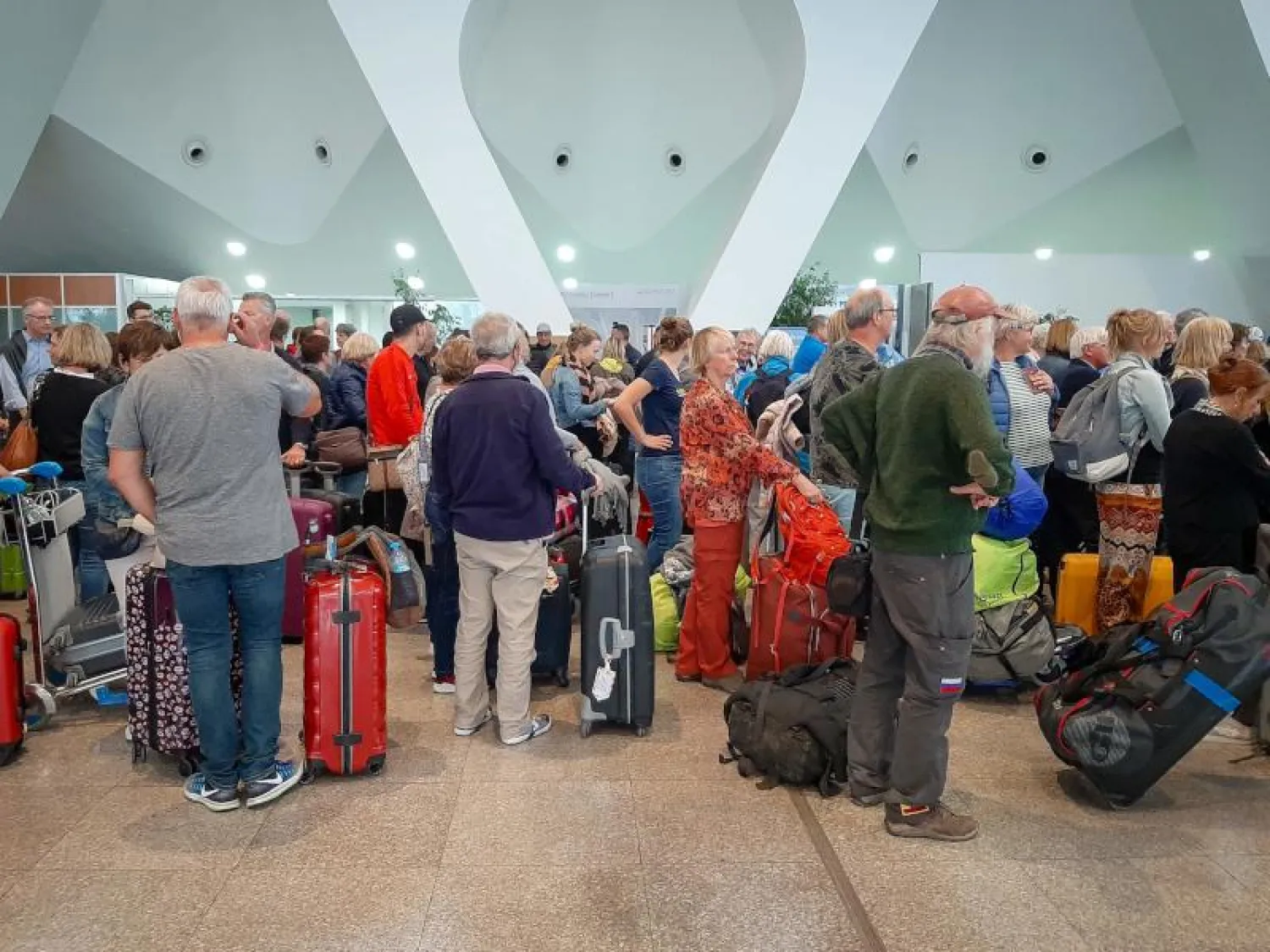 مسافرون في مطار مراكش (أ.ف.ب)