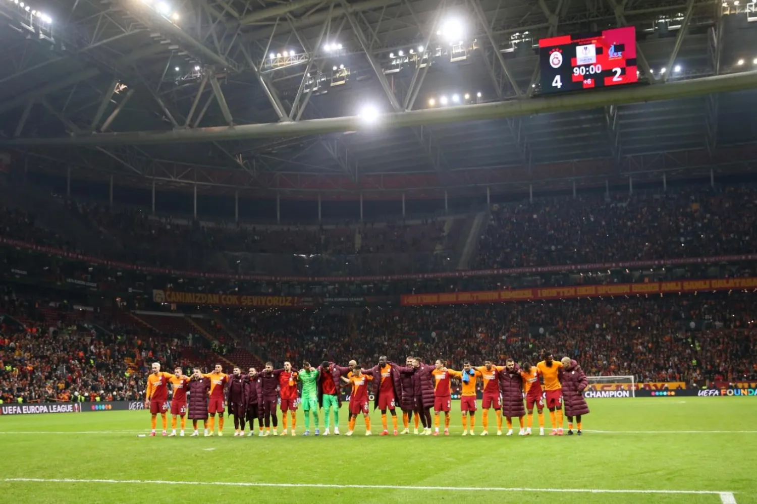 Avrupa Ligi'nde liderliğini sürdüren Galatasaray, Süper Lig'de Trabzonspor'un 14 puan gerisinde kaldı / Fotoğraf: AA