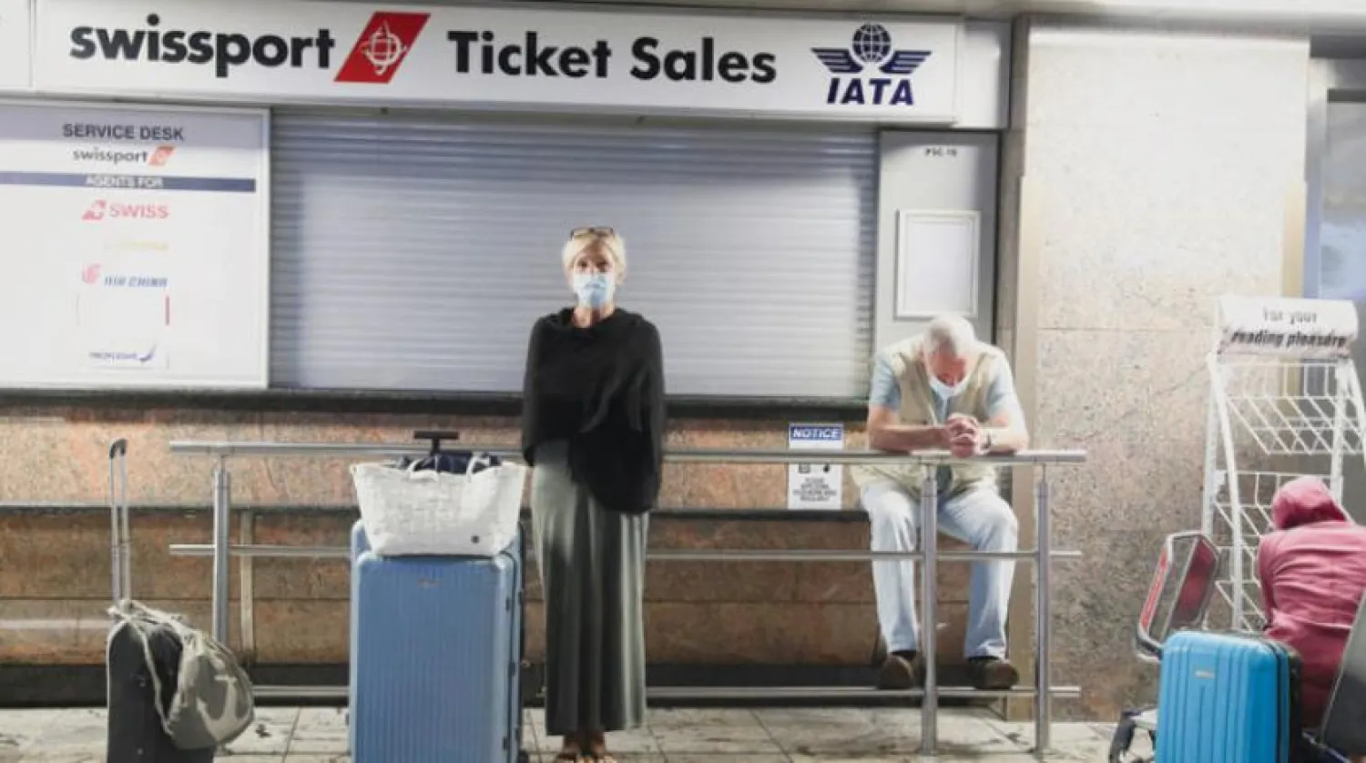 Koronavirün son varyantının ardından bazı Afrika ülkeleriyle uçuşlar durduruldu. (Reuters)