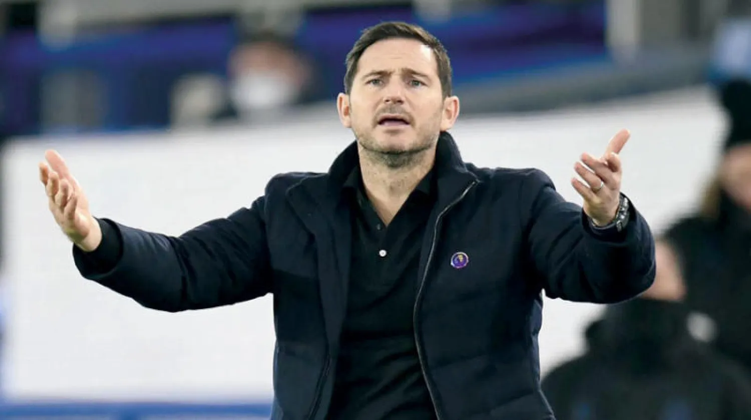 إقالة لامبارد أثبتت أنه لا يمكن قيادة مدرب لنادٍ عملاق لمجرد أنه كان لاعباً بارعاً (غيتي)