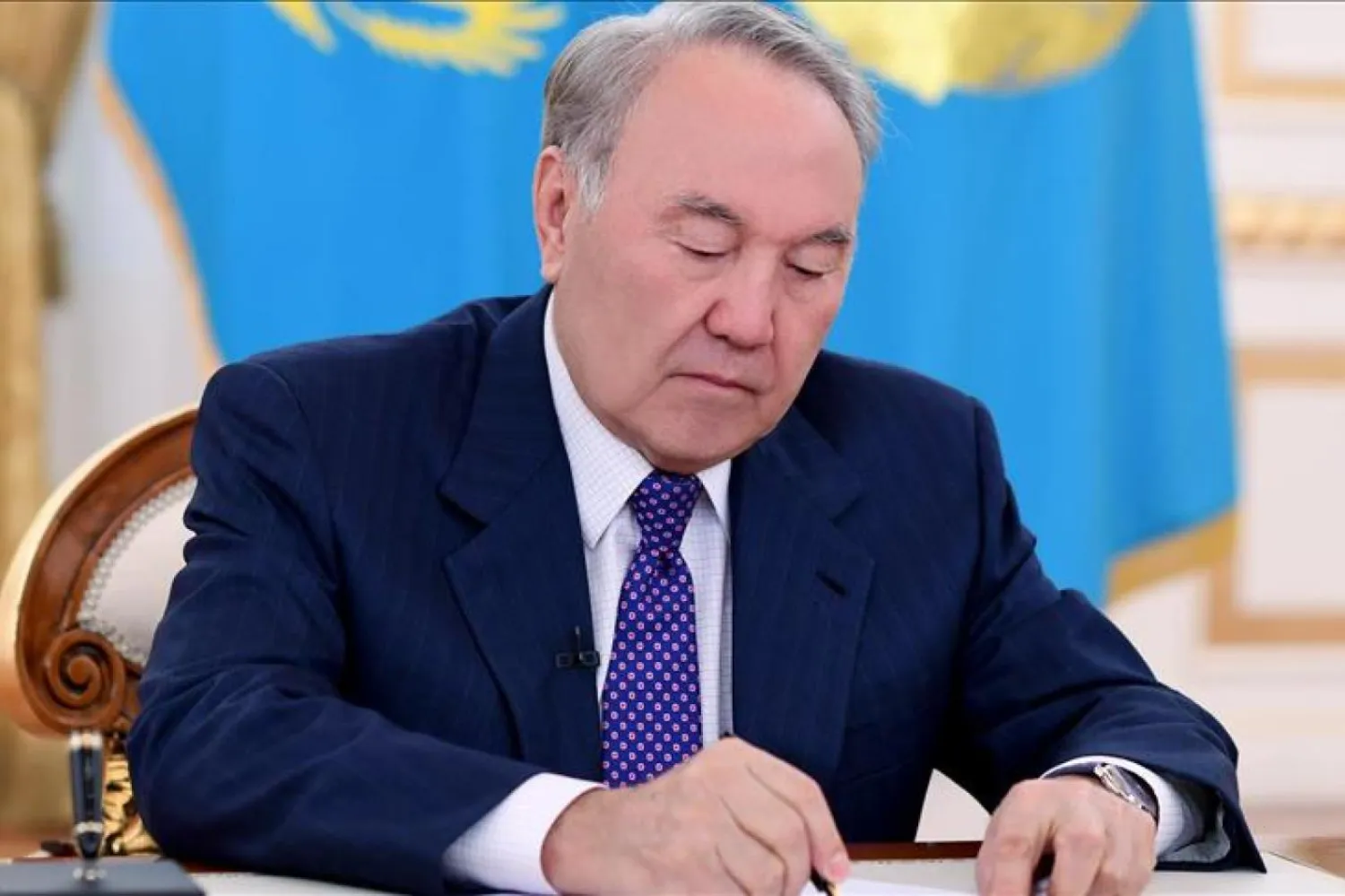 Kazakistan'ın Kurucu Cumhurbaşkanı Nursultan Nazarbayev, ülkesinin 30 yıllık bağımsızlık sürecini "Egemen Qazaqstan" gazetesinde yayımladığı "Bağımsızlık Dersleri" başlıklı makalesinde değerlendirdi / Fotoğraf: AA