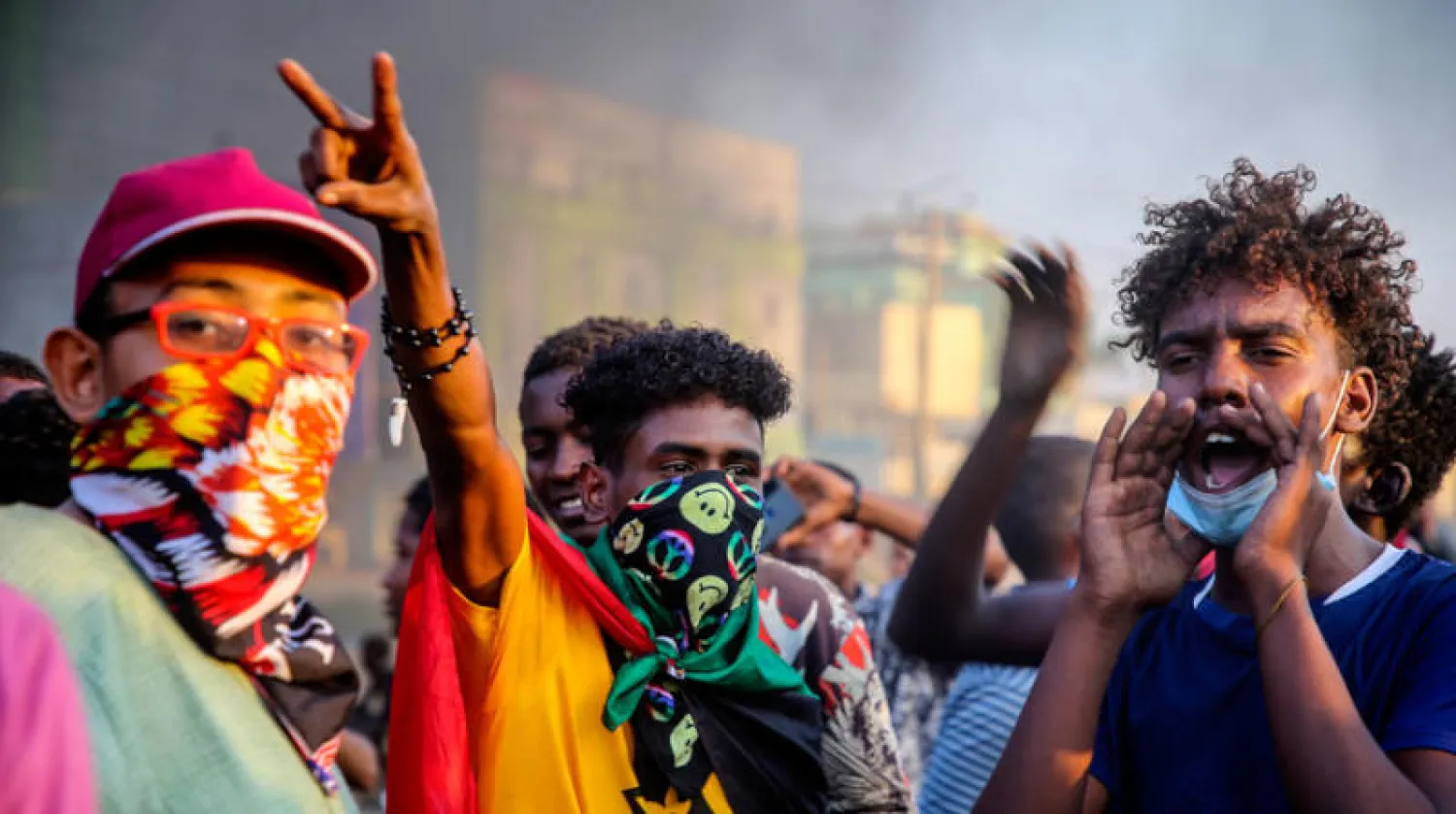 «لجان المقاومة» السودانية ترفض اتفاق حمدوك مع البرهان وتطالب بنقل السلطة للمدنيين (إ.ب.أ)