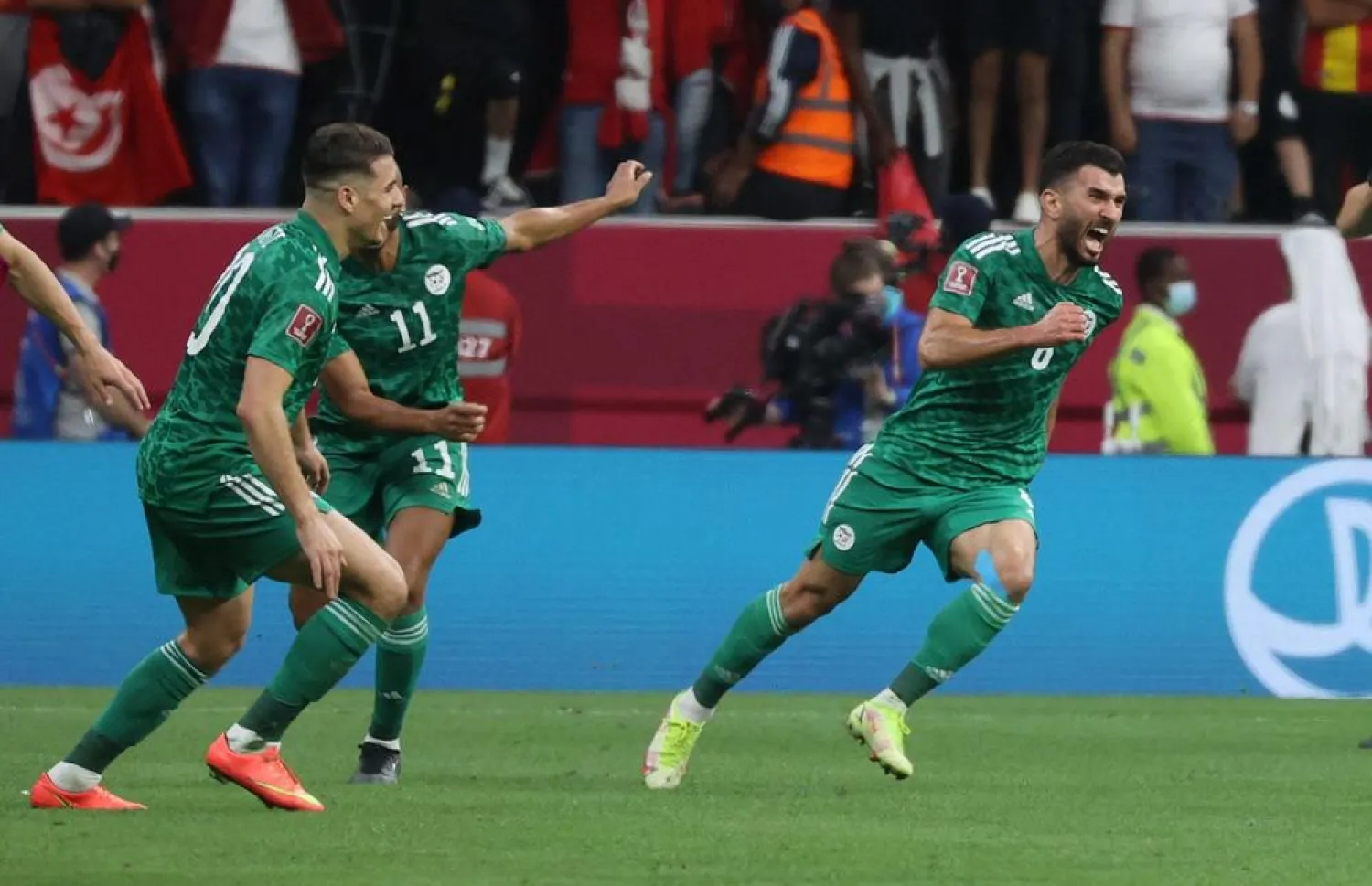 Extra-time goals by substitute Amr Sayoud and Yacine Brahimi gave Algeria a 2-0 win over Tunisia in the Arab Cup final. (Reuters)
