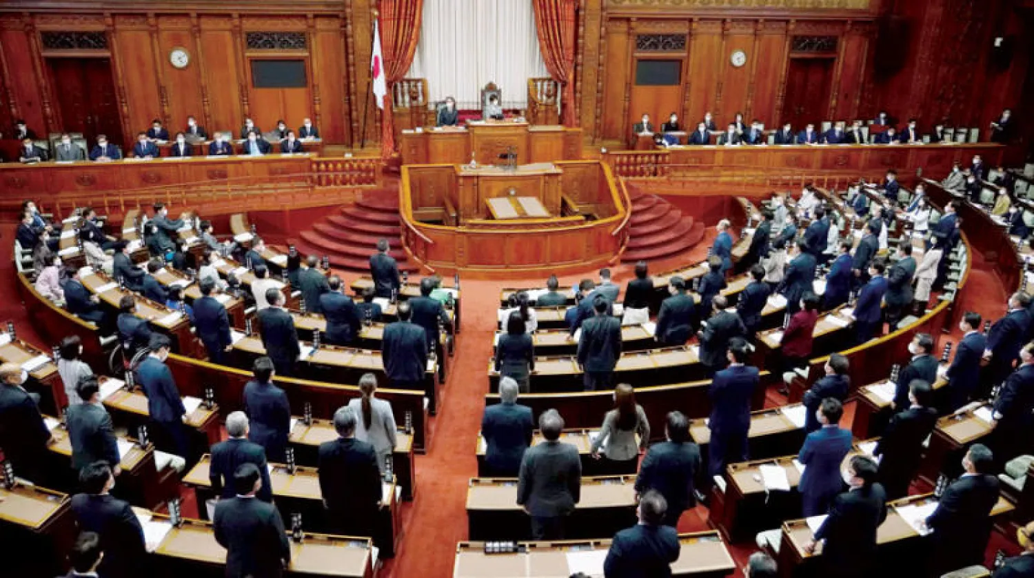 أقر البرلمان الياباني أمس موازنة تكميلية قياسية بقيمة 320 مليار دولار (أ.ب)